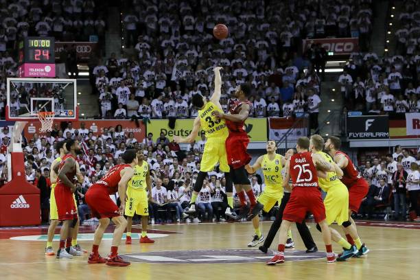 还与他的 还与他的