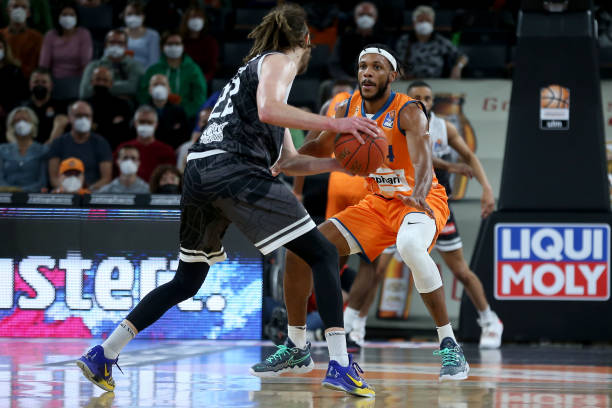 后姿态了 后姿态了